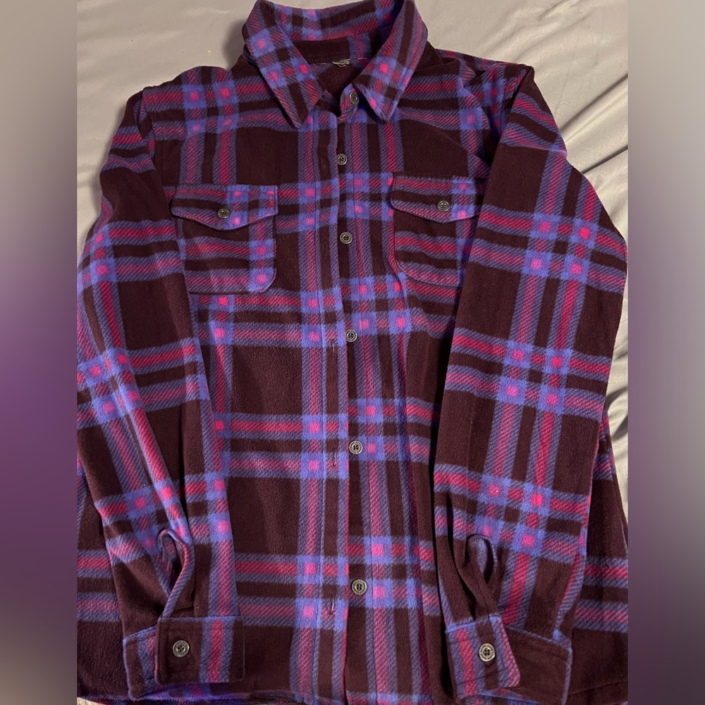 Pretty purple plaid “almost” flannel shirt❣️